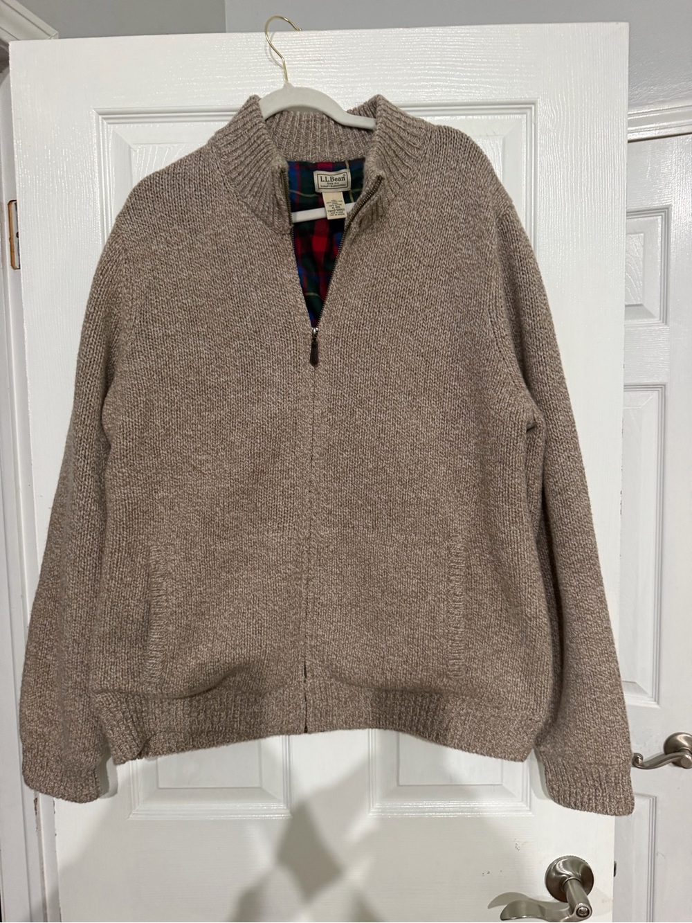 Vintage L.L. Bean Men's full Zip Sweater in Taupe 100% wool Sz XL